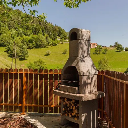 Сasa de vacaciones House Zalec *