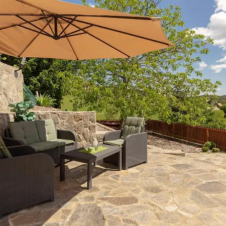 Сasa de vacaciones House Zalec