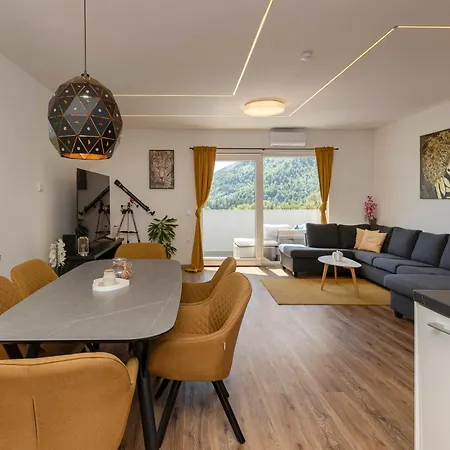 House Zalec Grize