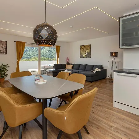 House Zalec